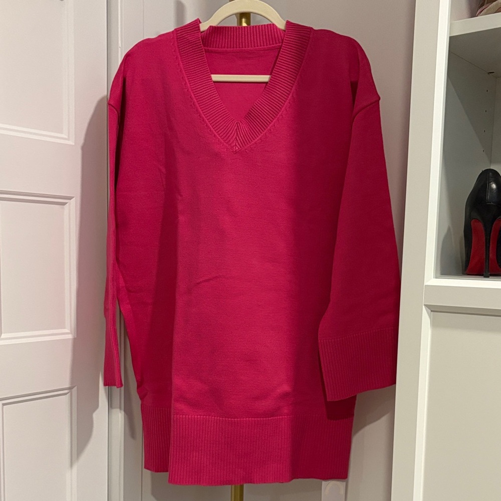 Commense Fuchsia V-Neck Women's Sweater